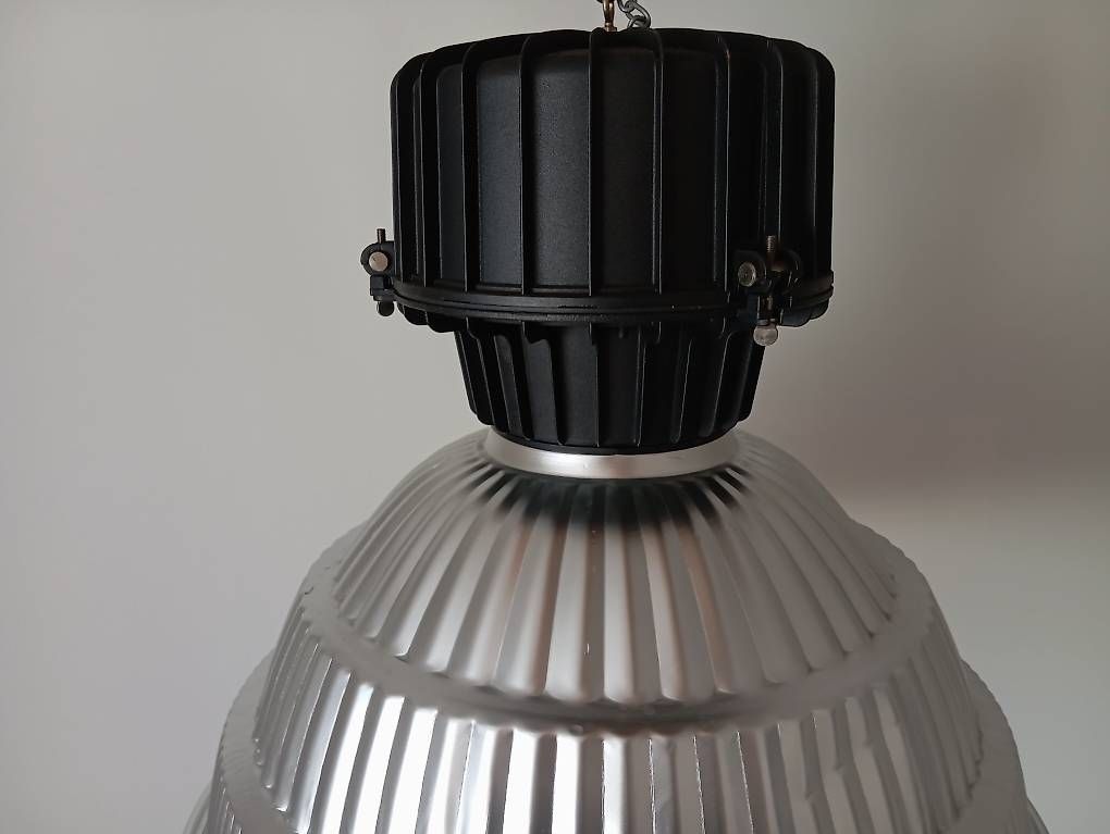 Lampade: Industrie Lampe – Usato da Giswil venduto da Zumdesign 2