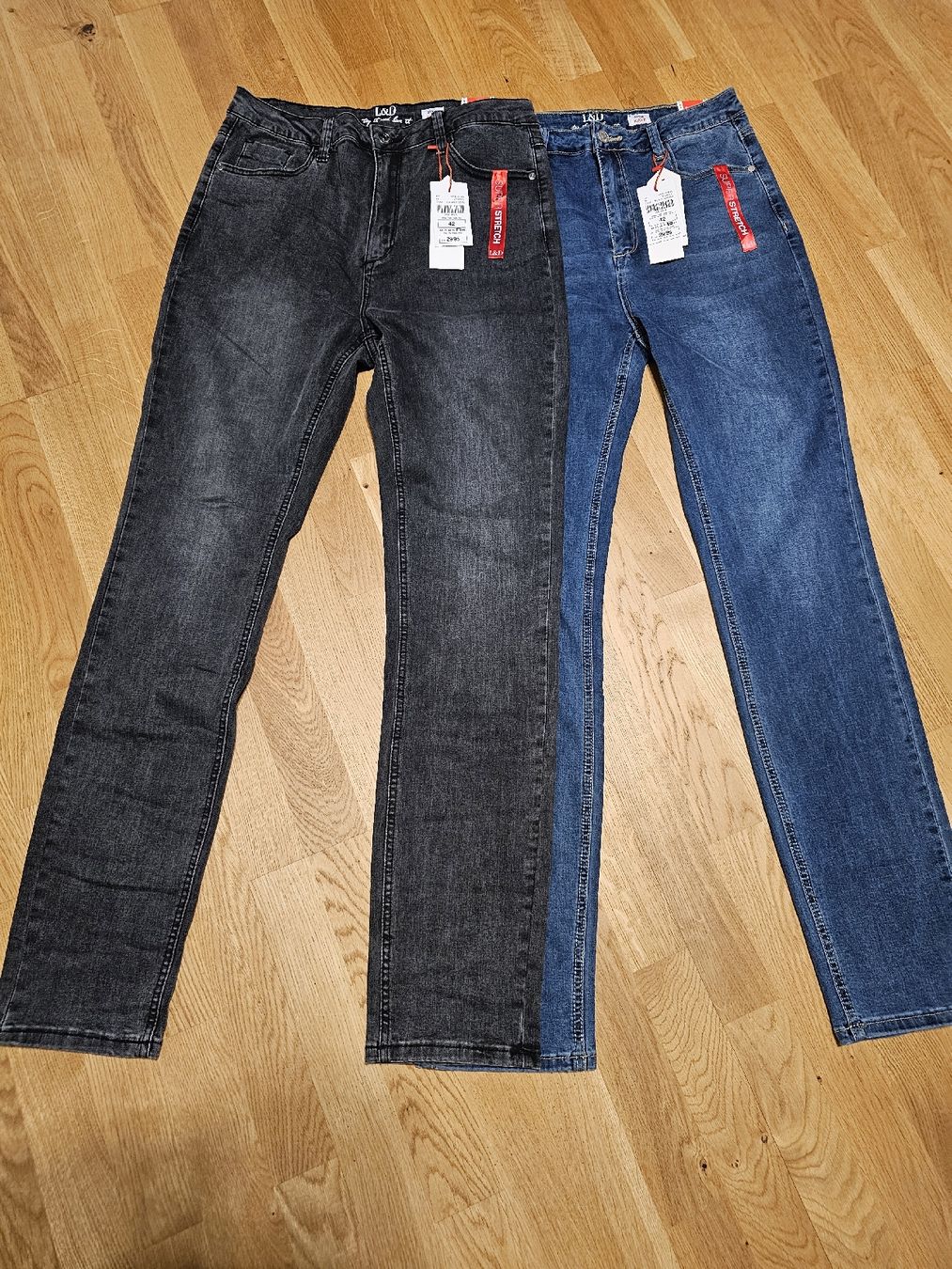 Jeans: Lot de 2 jeans neufs taille 42 – Neu und originalverpackt aus Bulle von Diamant.15