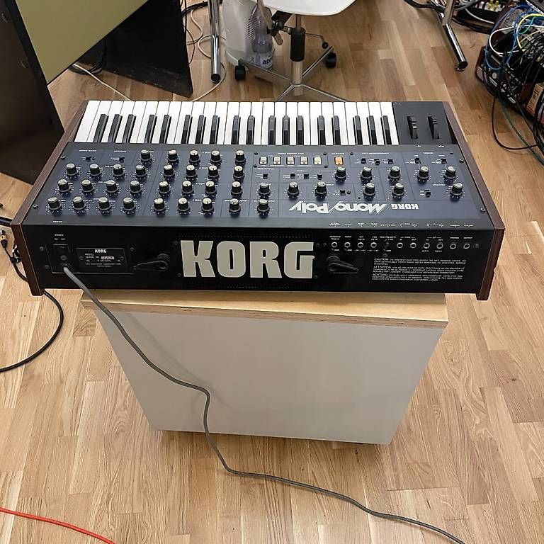 Korg Strumenti musicali: Korg Monopoly 4-Voice Polyphonic Synthesizer – Usato da Bern venduto da nomitzruk 2