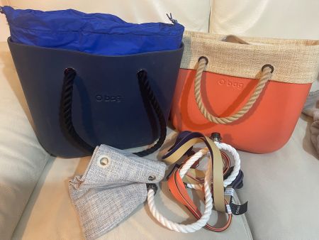 O bag bleu marine et O bag saumon