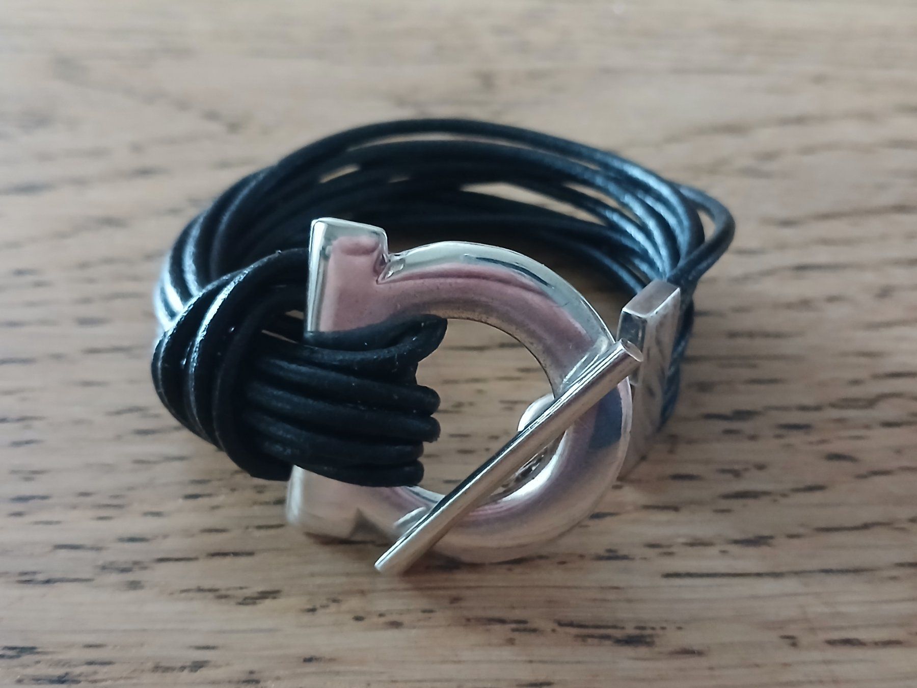 Armbänder & -reifen: Armband Leder Silber 950 – Gebraucht aus Aarburg von Emelie