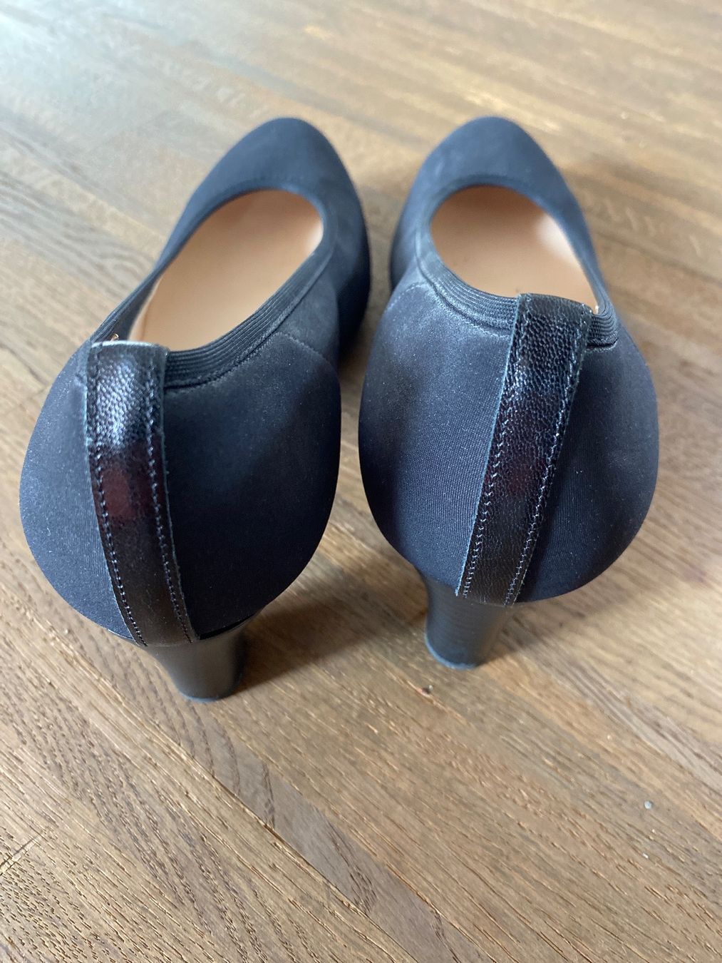 Kaiser Scarpe da donna: Pumps Peter Kaiser schwarz Gr. 5 1/2 neu – Nuovo (secondo la descrizione) da Münsingen venduto da Simraph 3