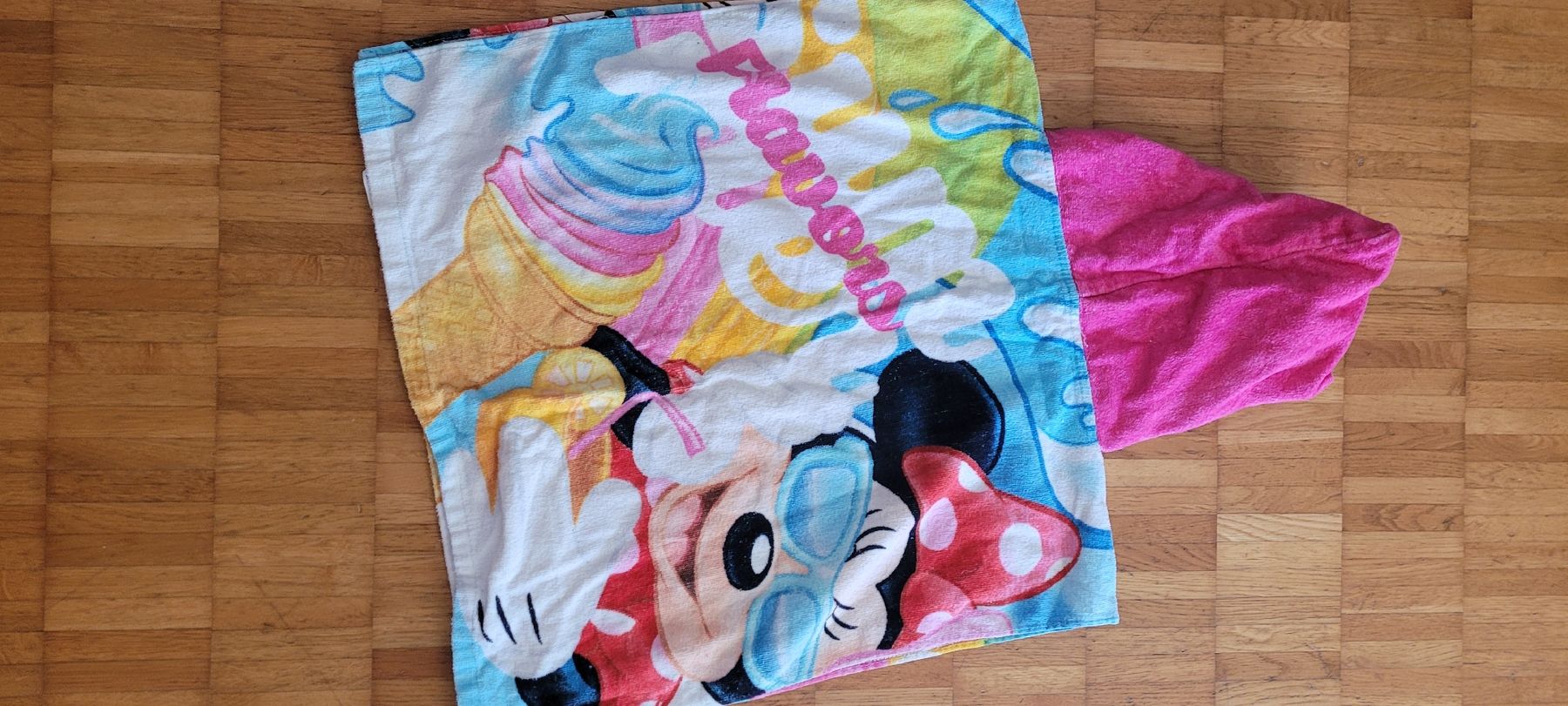 Accappatoi: Badeponcho Minnie Maus – Usato da Emmenbrücke venduto da gatasalvache 1