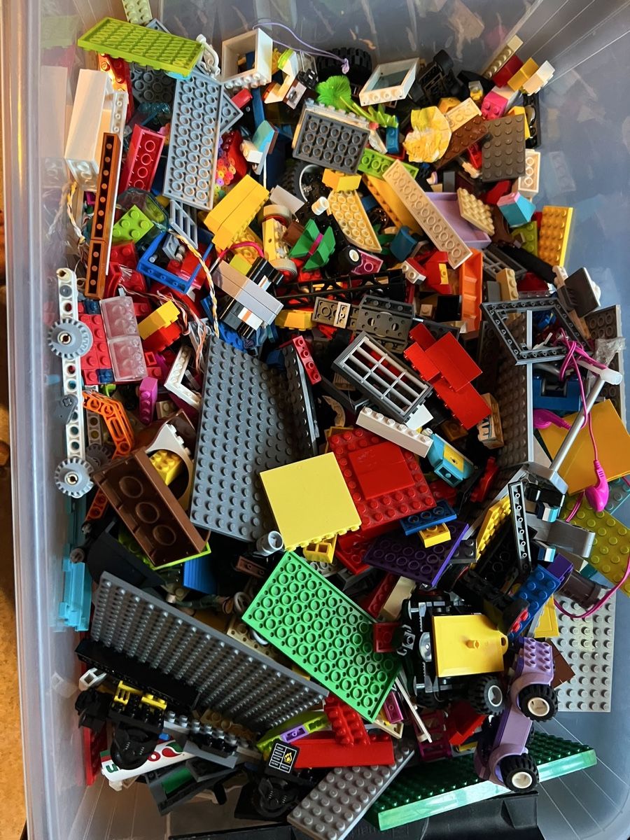 Spielzeuge: Ca 10kg Lego gemischt – Gebraucht aus Wattwil von Weinachtsmann 2
