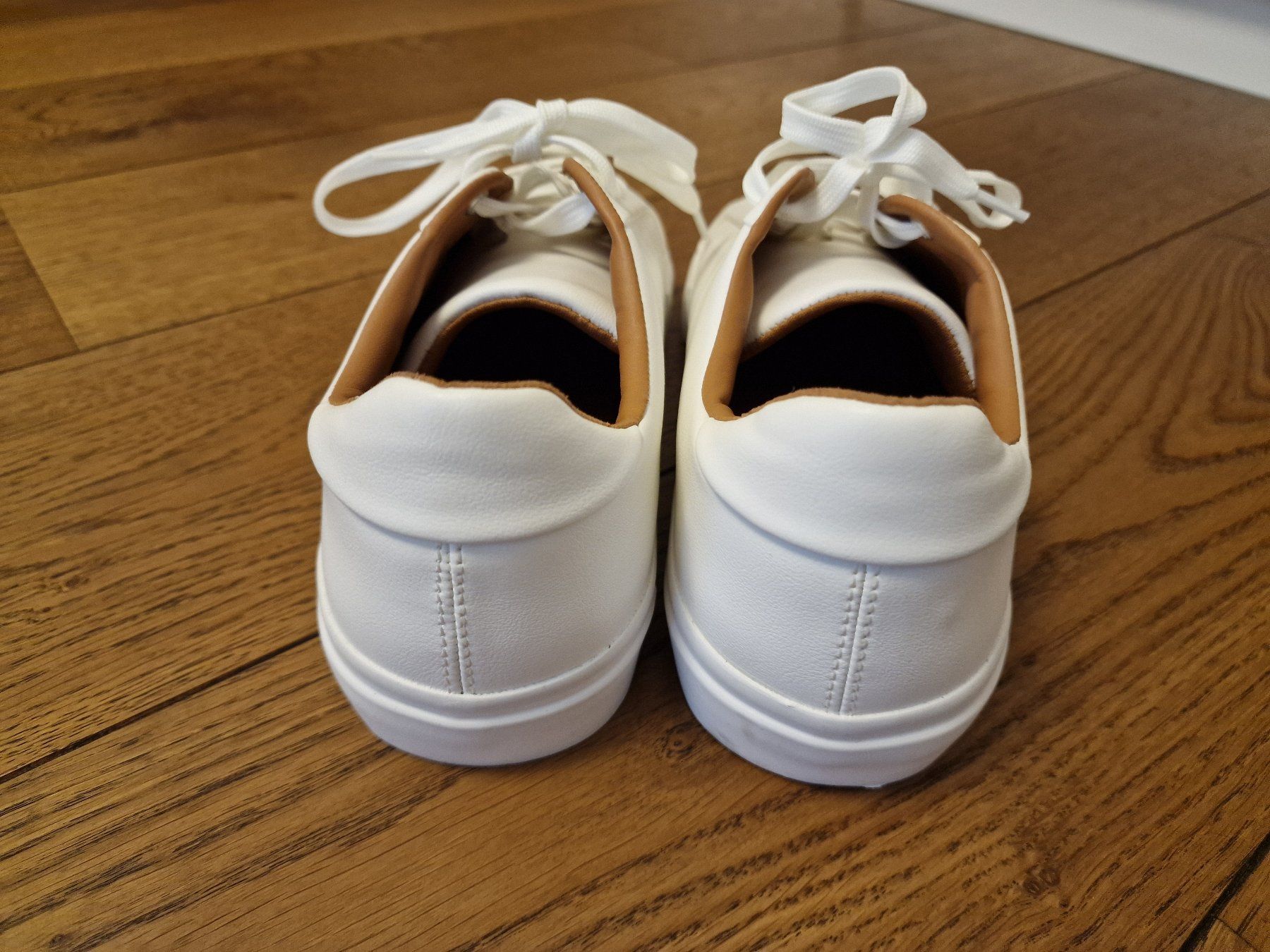 Zara Herrenschuhe: Weisse ZARA Sneaker Gr. 41 Lederoptik neu – Neu (gemäss Beschreibung) aus Meierskappel von HeartWear 2