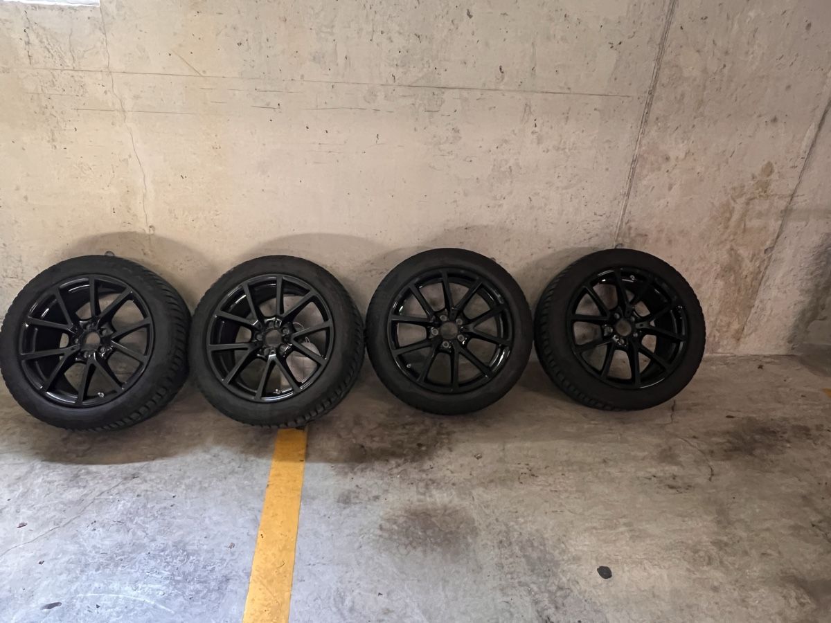 Mercedes-Benz Pneus & Kompletträder: Mercedes Benz Original Winterräder Pirelli 245/45 R18 – Neu (gemäss Beschreibung) aus Winterthur von ChicMarkt