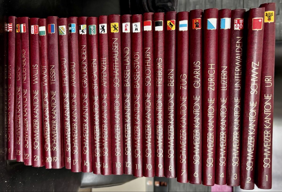 Libri: Schweizer Kantone, Erste Auflage, 24 Bände – Usato da Rümlingen venduto da Mmoni