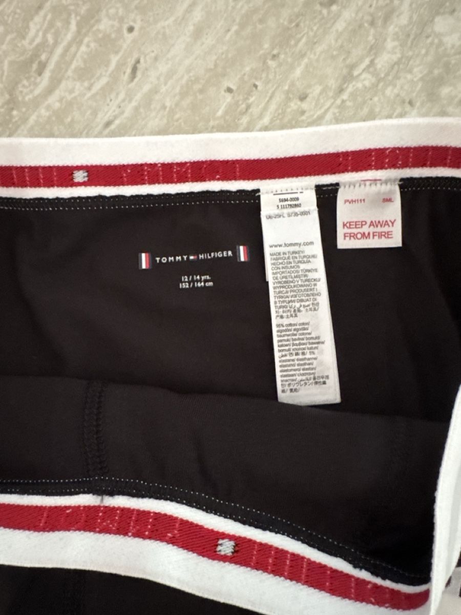 Unterwäsche: Tommy Hilfiger Boxershprts Junge – Neu (gemäss Beschreibung) aus Kreuzlingen von eli_qm8d 1
