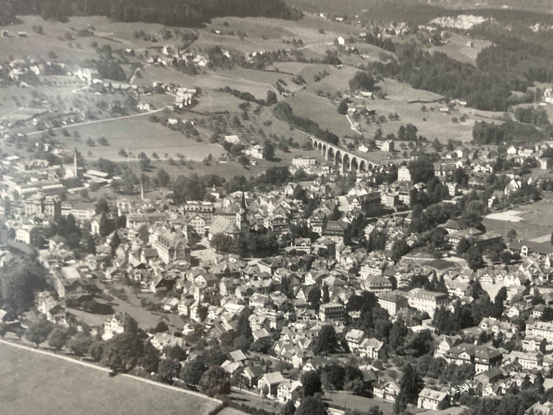 Cartoline postali: Luftaufnahme Herisau, 1948 – Usato da Tecknau venduto da bleilaus 1