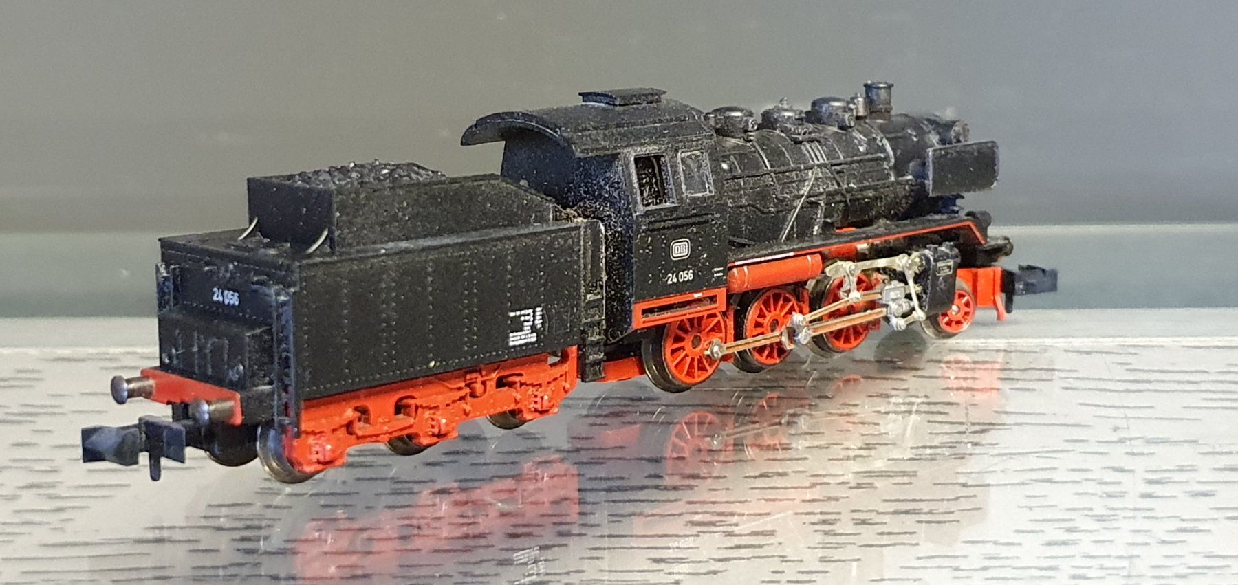Trix Modellini di ferrovie: MINITRIX: DB DAMPFLOK BR 24 / 12836 OVP – Usato da Biglen venduto da taunus82 1