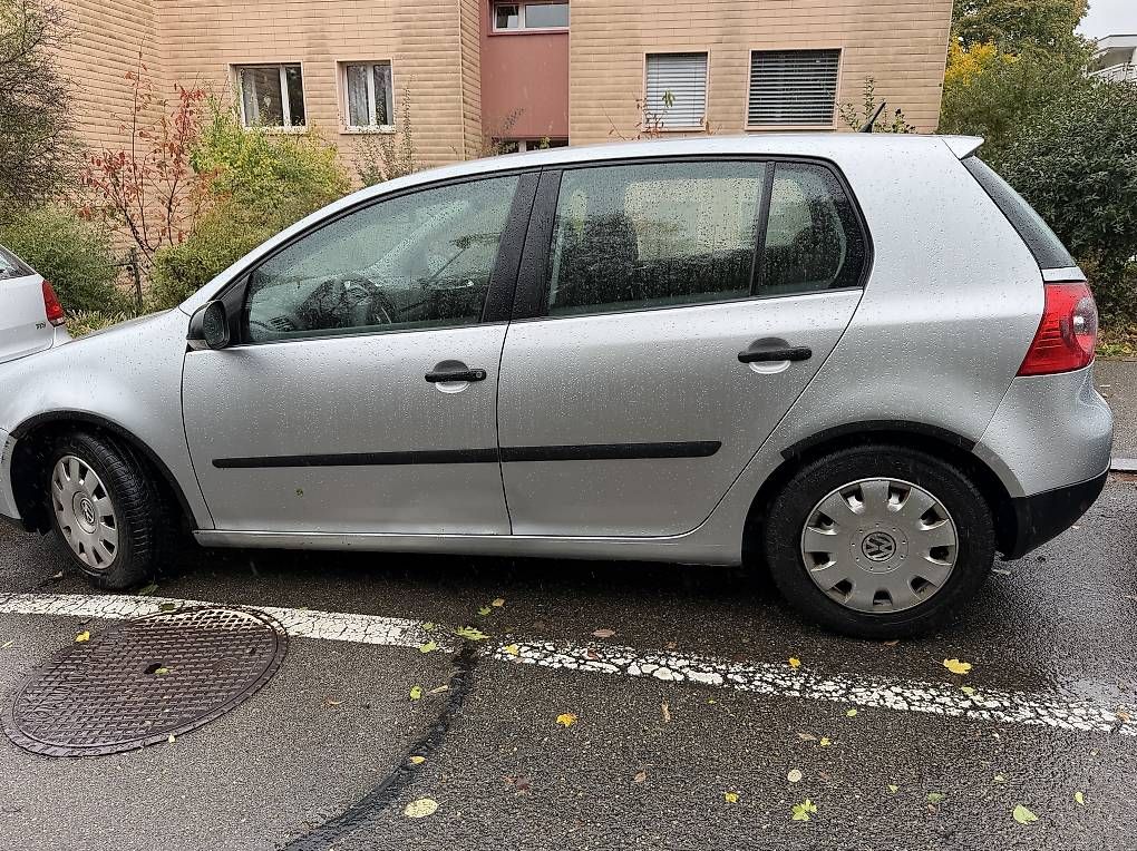 Autos: VW Golf V – D'occasion à Buchs ZH par -lina- 1