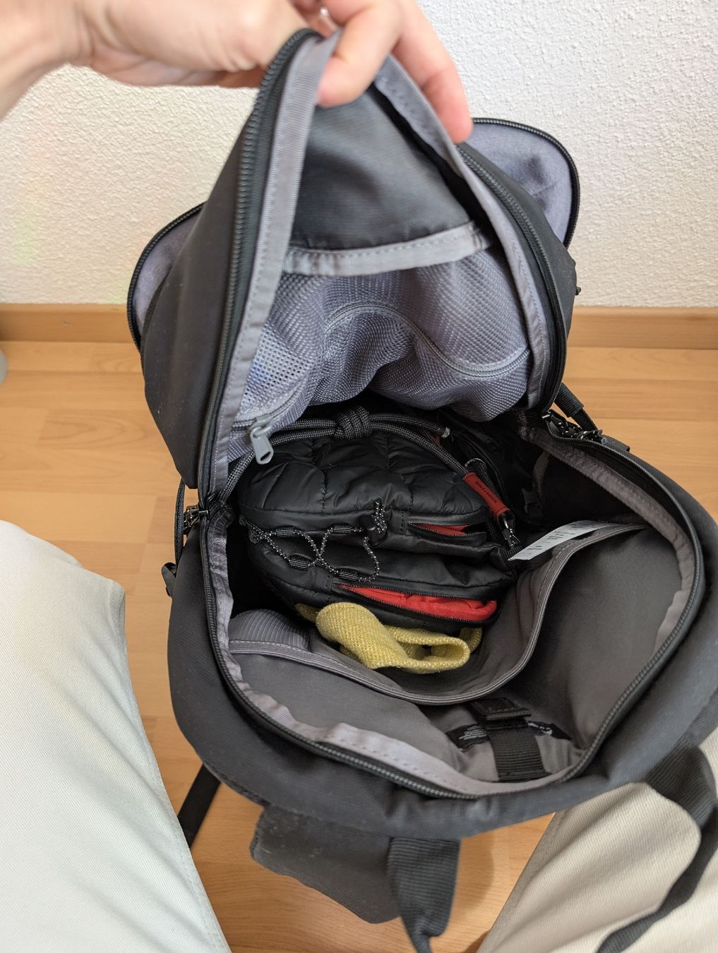 Burton Zaini: Burton Hicking Backpack  – Usato da Zürich venduto da Loulou_96 4