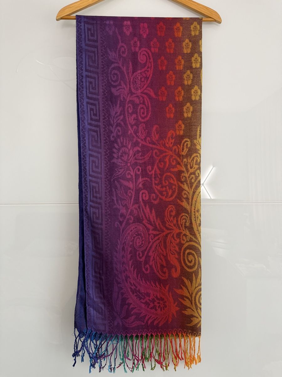 Foulard & Sciarpe: 100% Pashnimaschal in regenbogenfarben – Usato da Grenchen venduto da servet.t 1
