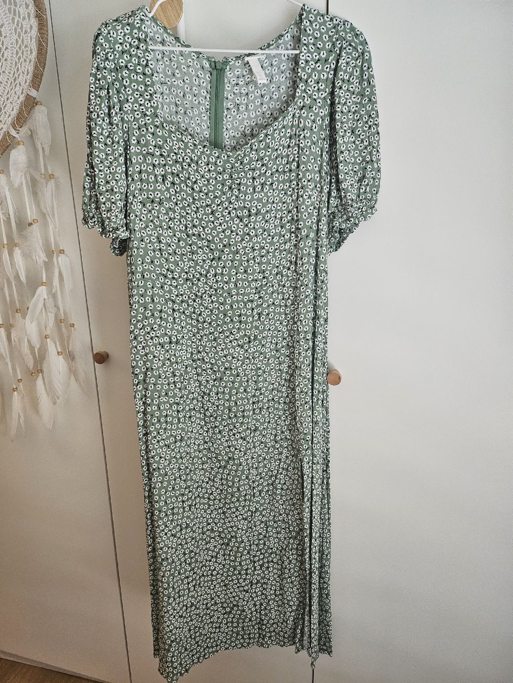 H&M Kleider: grünes Blumenkleid gr.44 H&M – Gebraucht aus Allschwil von na.wi.90 1