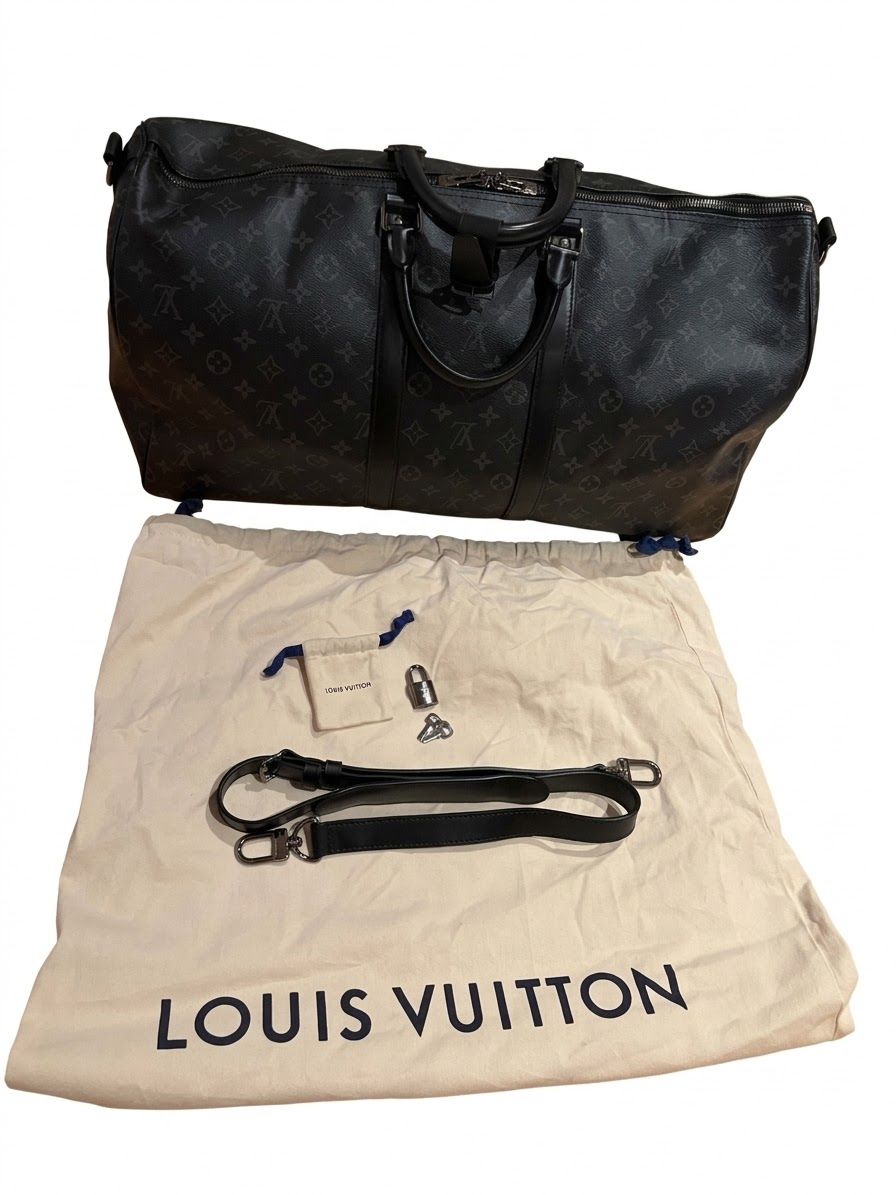 Louis Vuitton Borse: Louis Vuitton Keepall 55 Bandoulière Monogram Eclipse - Top – Usato da Rudolfstetten venduto da mon_jzb6