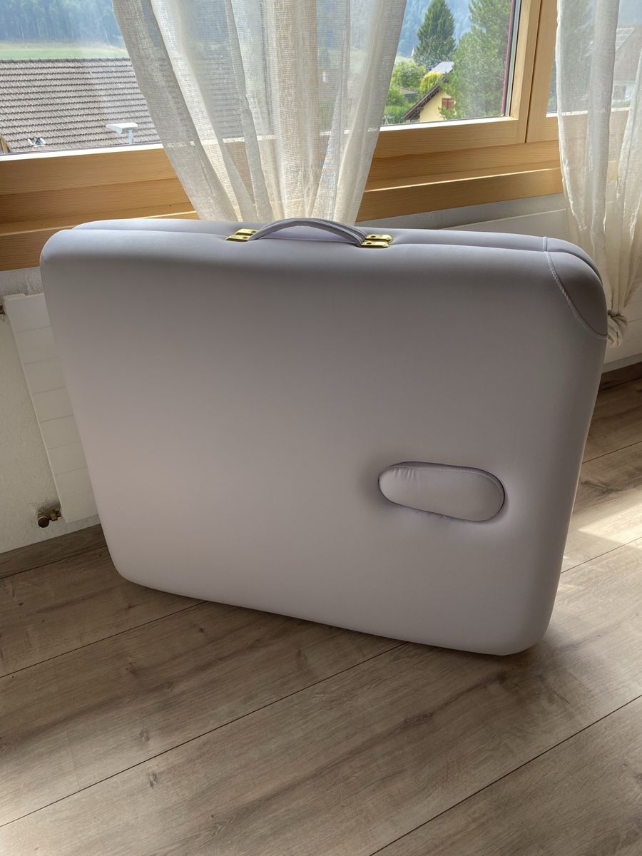 Appareils de massage: Table de massage pliable avec accessoires et sac – D'occasion à Renan BE par Pcapsule 9