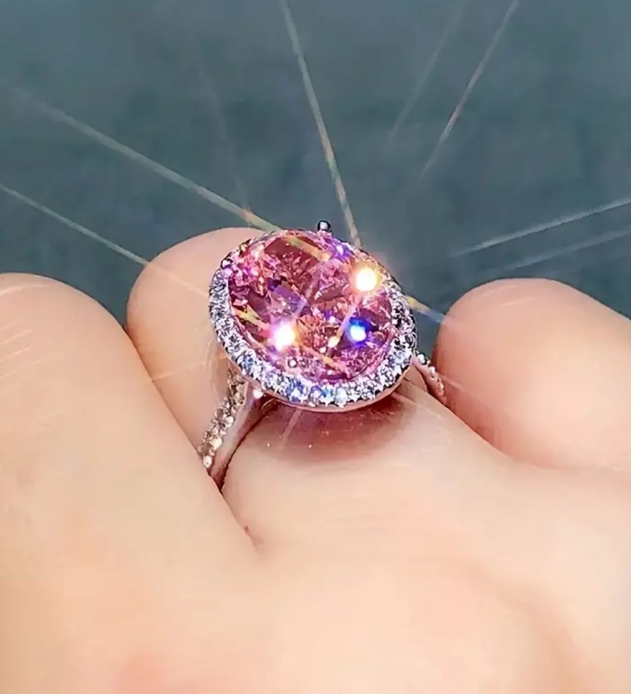 Anelli: Silbriger Ring mit grossem und kleinen Zirkonia – Nuovo e nell'imballaggio originale da Kehrsatz venduto da Matumbaaa