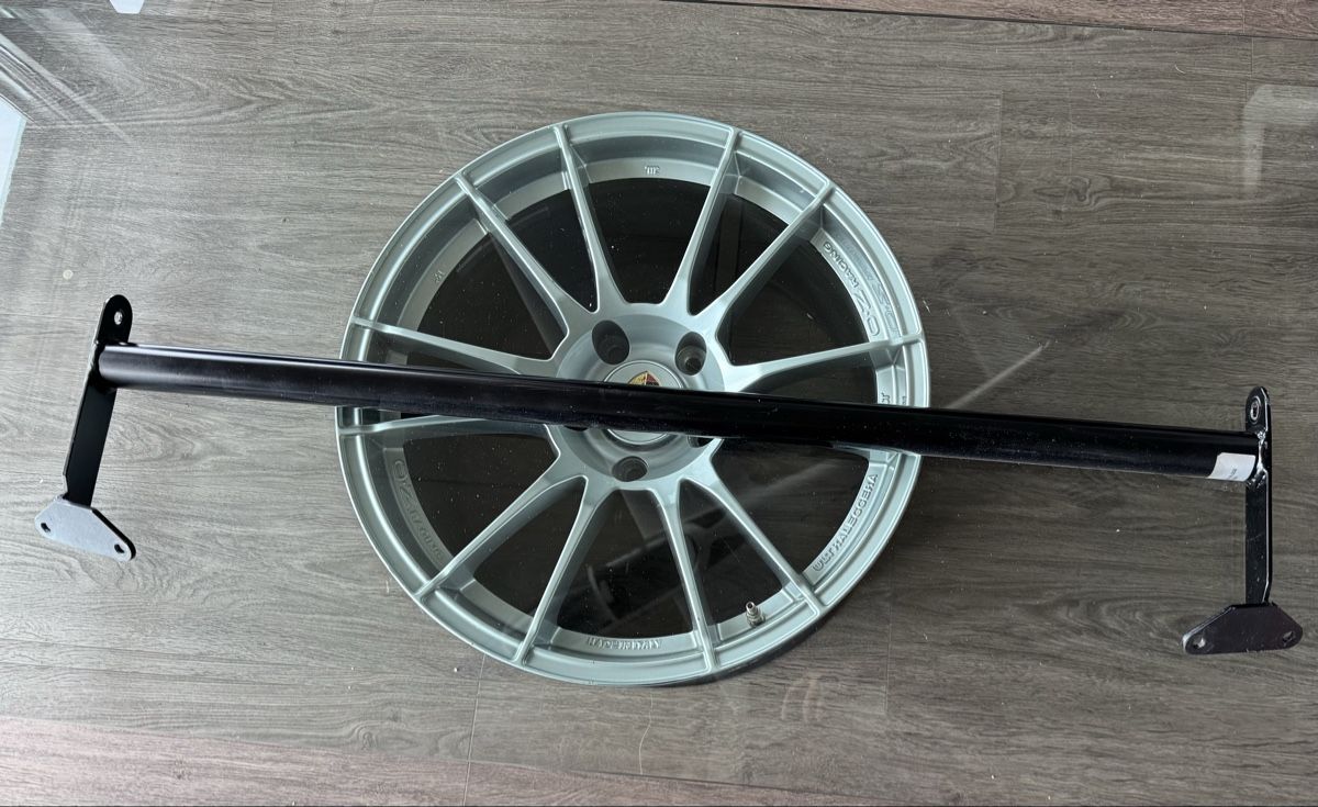 Porsche Accessori per altri veicoli: Gurtrohr Porsche 911 991 – Usato da Hünenberg venduto da chrisjuerg 1