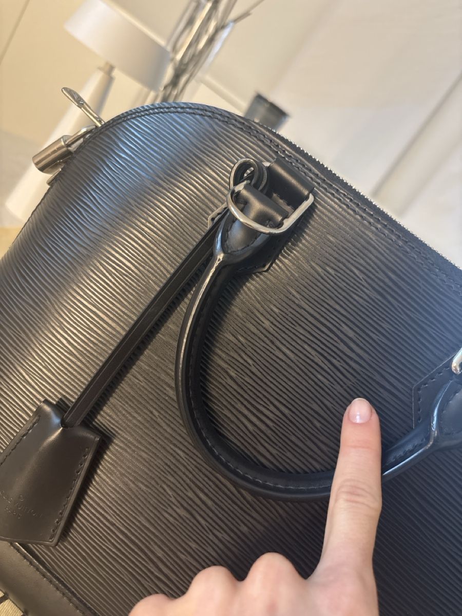 Louis Vuitton Borse da donna: Louis Vuitton Alma PM Epi Leder Schwarz – Nuovo (secondo la descrizione) da Zürich venduto da car_9sdb 9