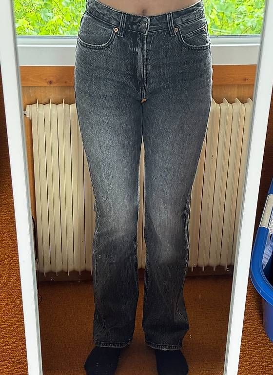 Jeans: Jeans bootcut délavé D98 – Usato da Yvorne venduto da mel_wic 2