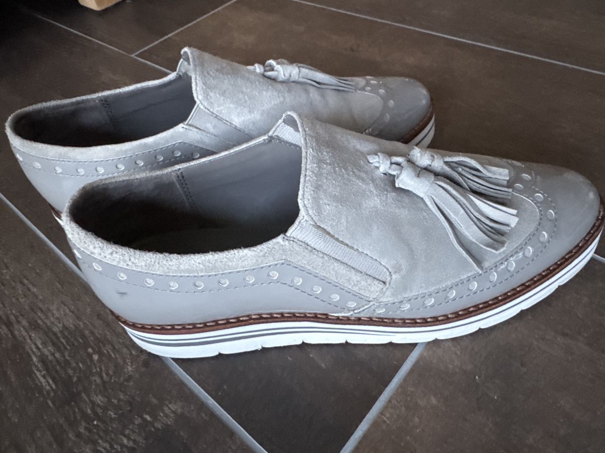 Dune London Scarpe da donna: Chaussures DUNE tendance grises avec franges - Taille 39 – Usato da Treyvaux venduto da MLRL 1