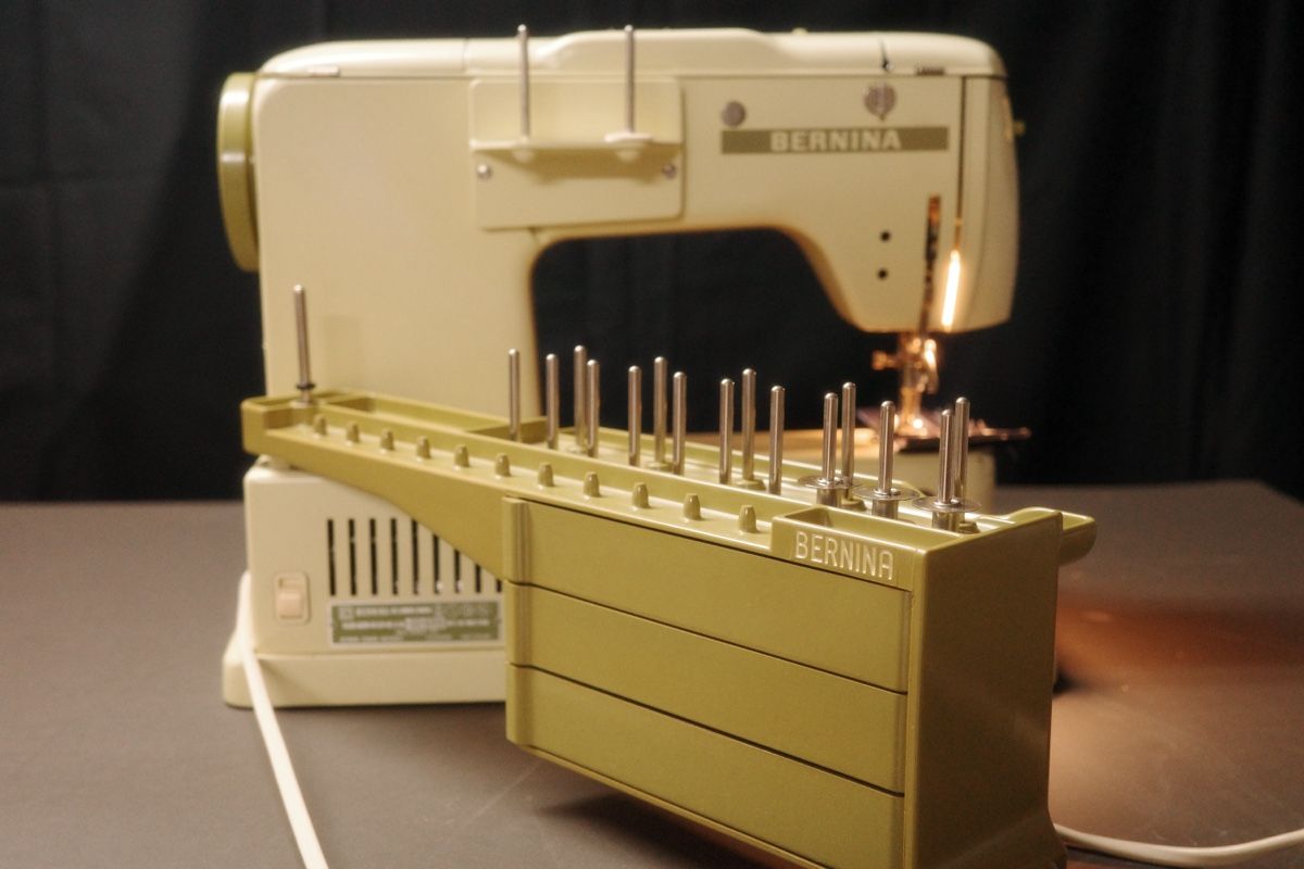 Bernina Machines à coudre: Bernina Nähmaschine 731 – D'occasion à Winterthur par tvd_r2j9 1