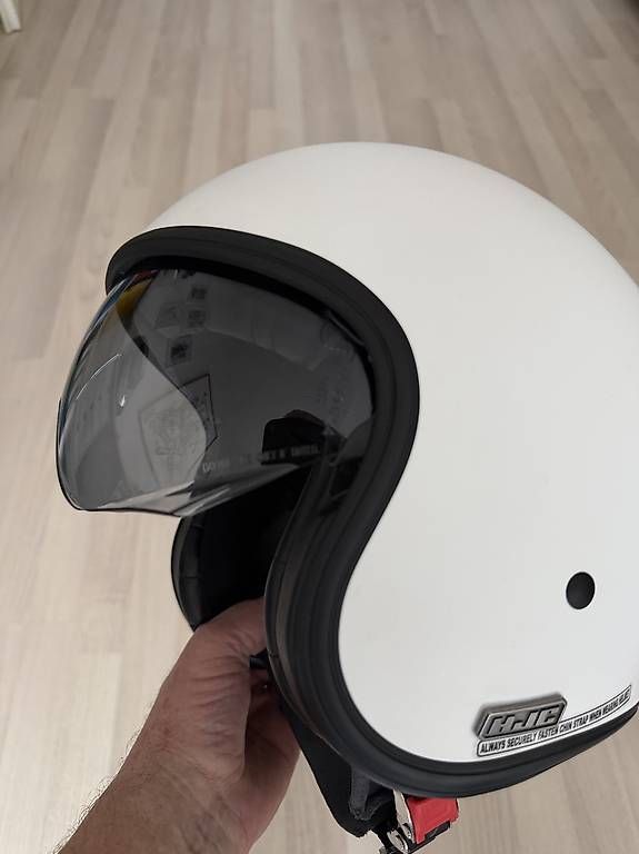 Helme & Visiere: Damen Helm (Roller/Mofa) mit integriertem Visier – Gebraucht aus Horgen von Jaromir6 1