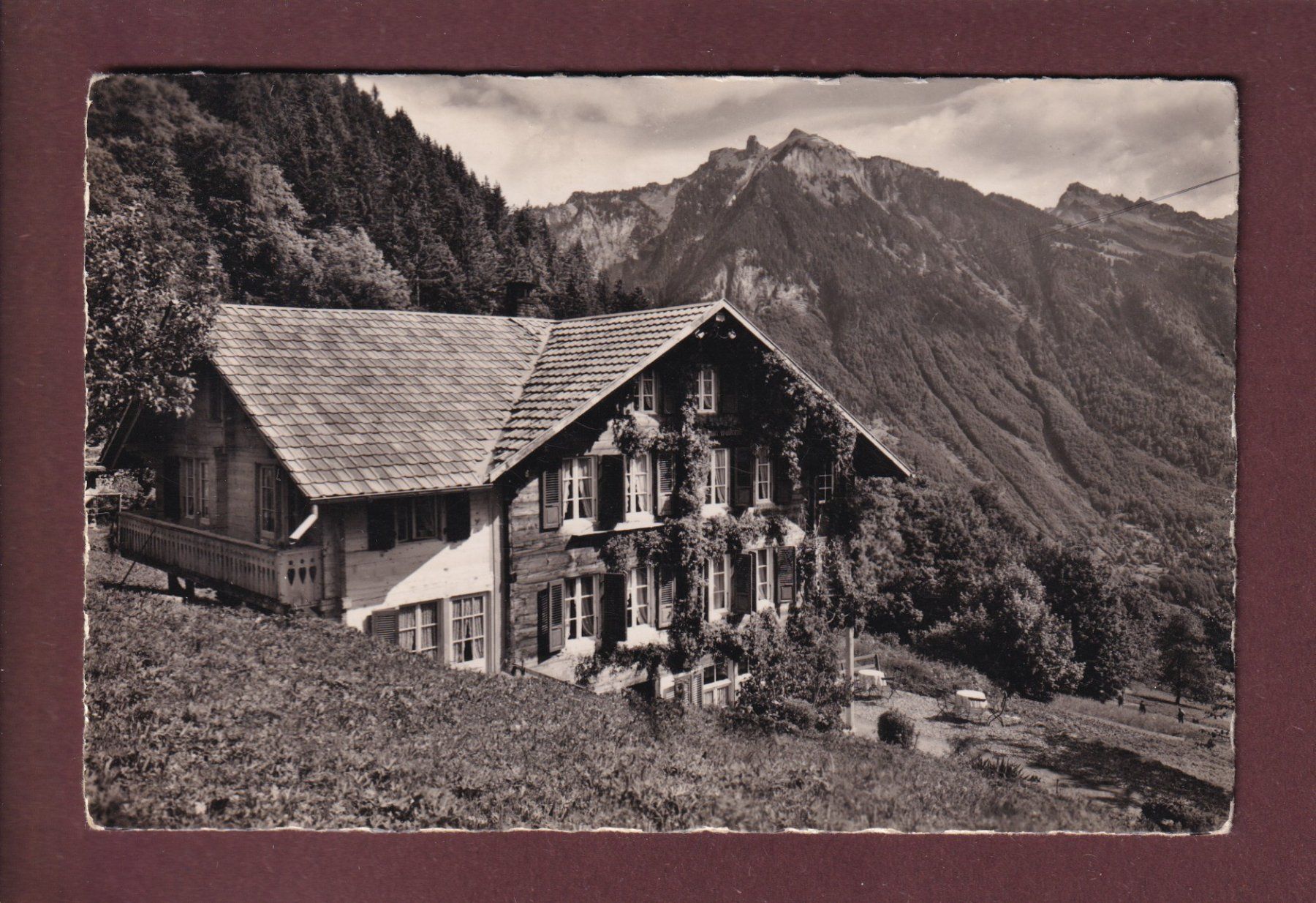 Cartes postales: ISENFLUH - Chalet Waldrand - 1946 – D'occasion à Pully par nicecards