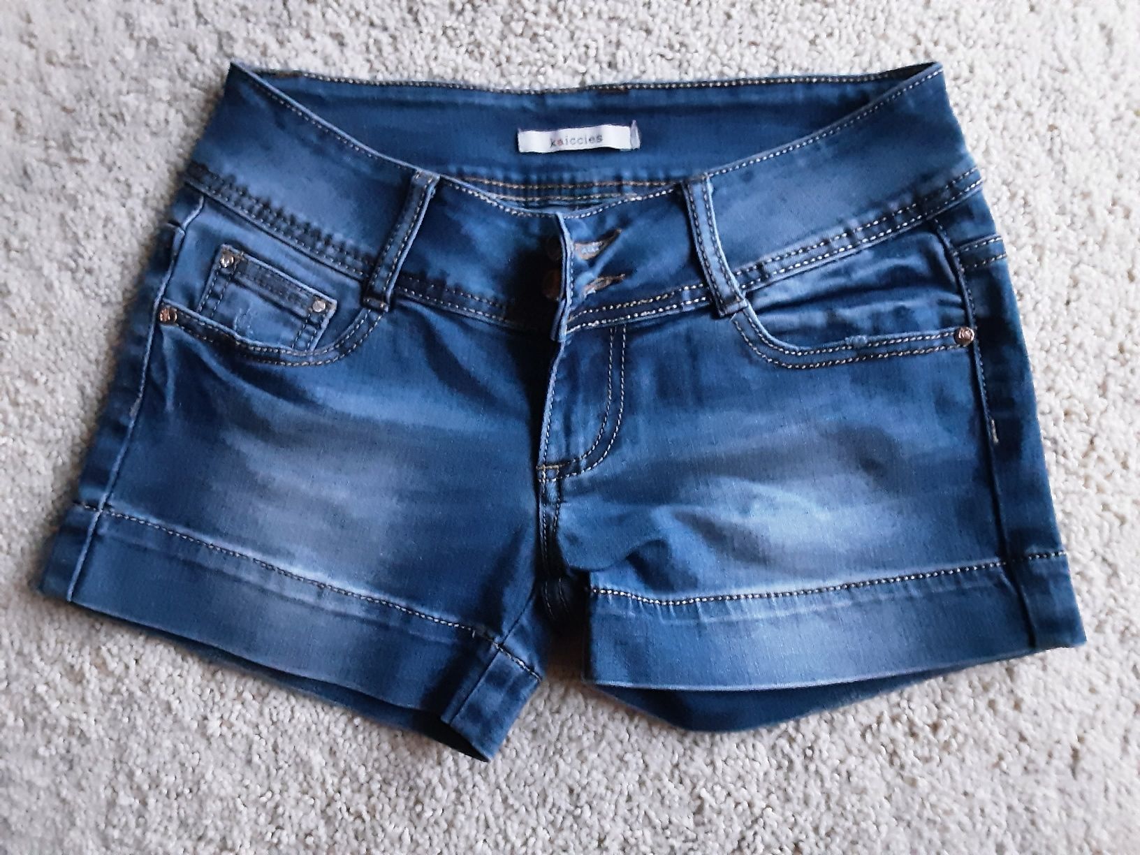 Lotti di vestiti: Kleiderpaket Gr, XS – Usato da Altdorf UR venduto da Brandli 2