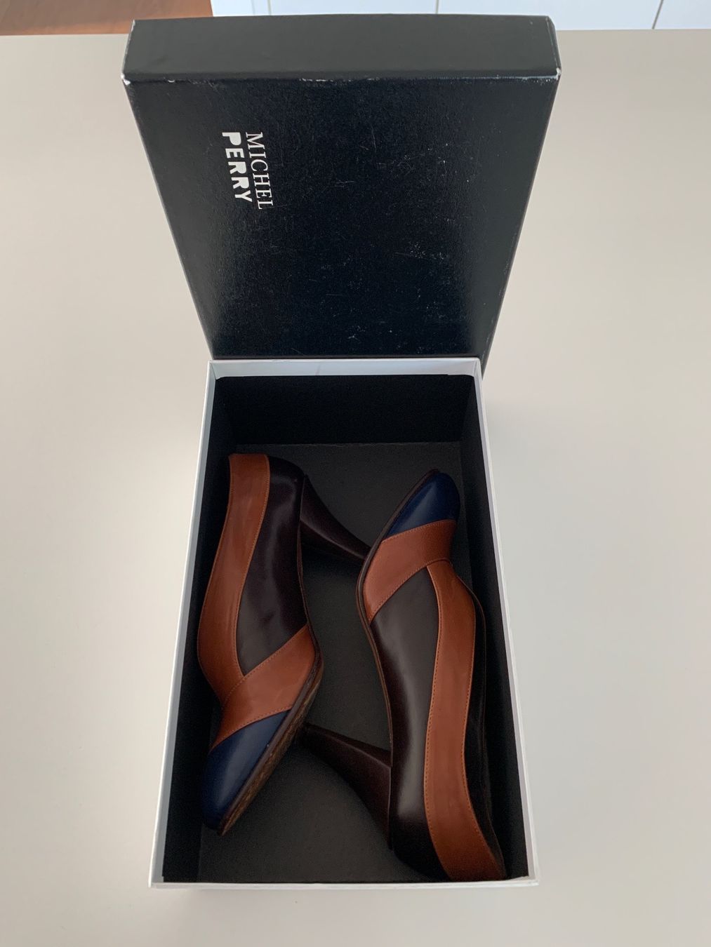 Damenschuhe: MICHEL PERRY escarpins 35,5 – Gebraucht aus Morges von Imade1 8