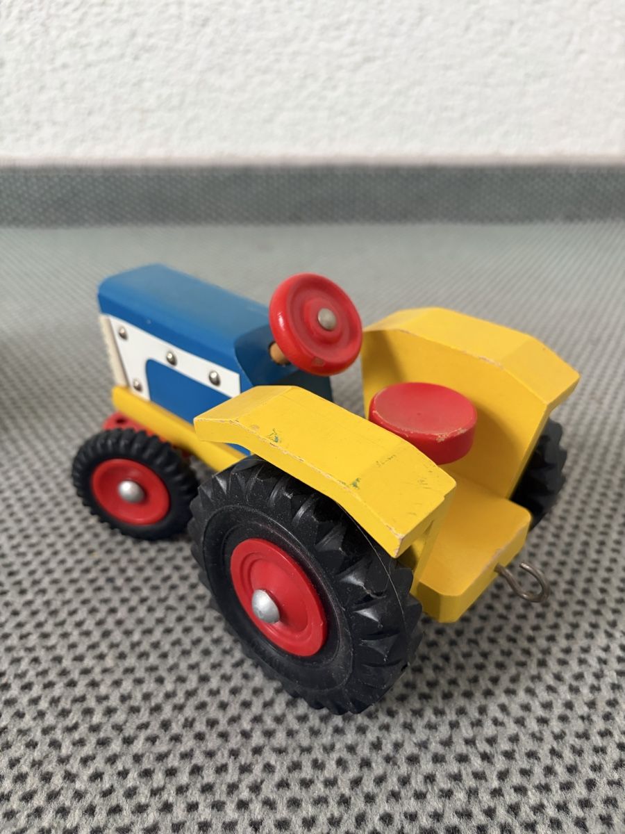 Giocattoli: Alter Kinder Holztraktor vintage – Usato da Uetikon am See venduto da Winnieclaudia 4