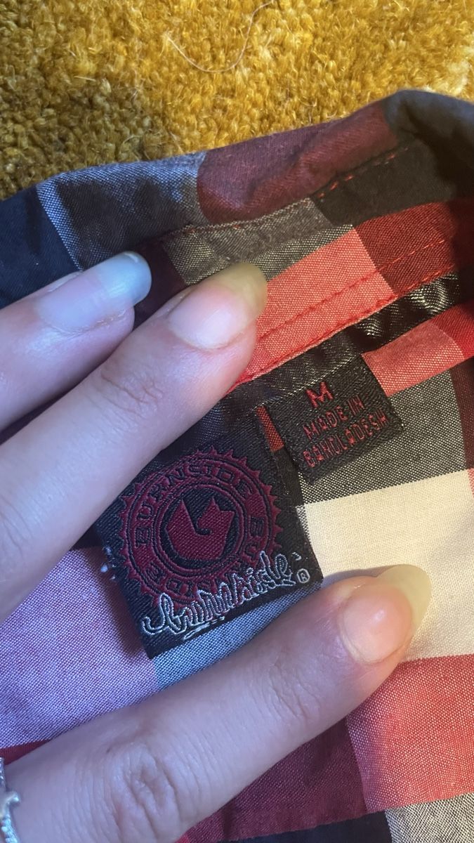 Camicie: Red checkered shirt size M good condition – Usato da La Ferrière venduto da Marbles 1