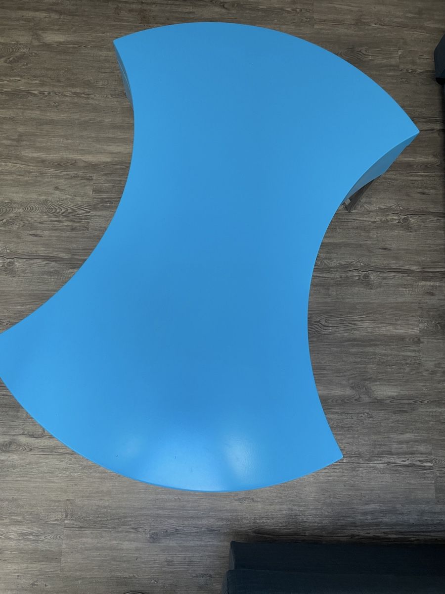 Tavoli: Couchtisch blau, Platte drehbar – Usato da Tägerig venduto da Maike4180