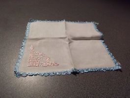 Taschentuch weiss, eingefasst blau/lachs