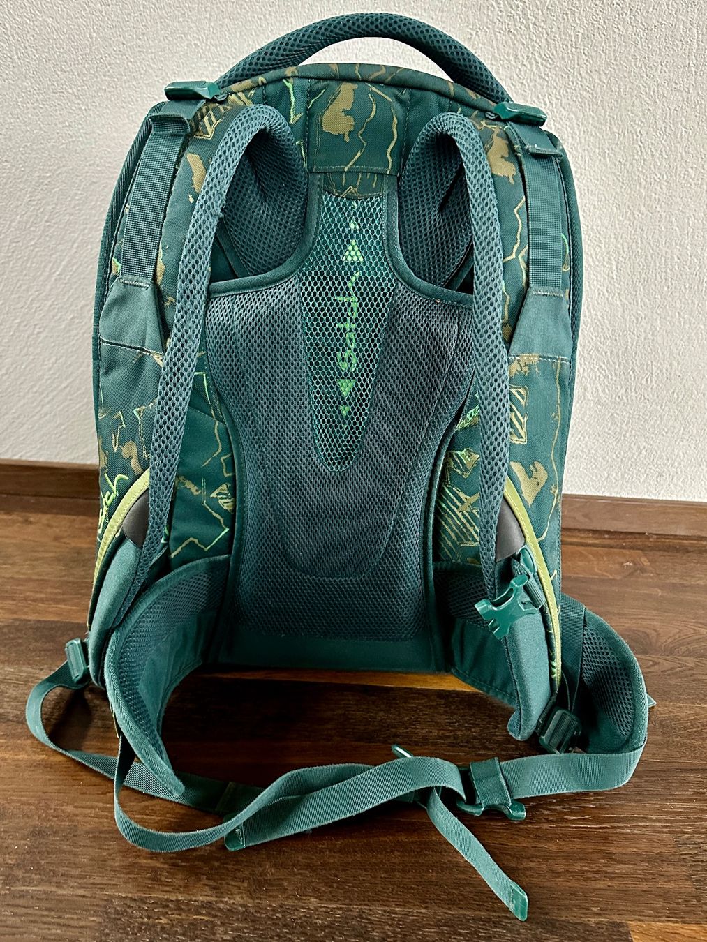 Satch Zaini: Satch Pack Schulrucksack – Usato da Hergiswil NW venduto da Klimsen 6