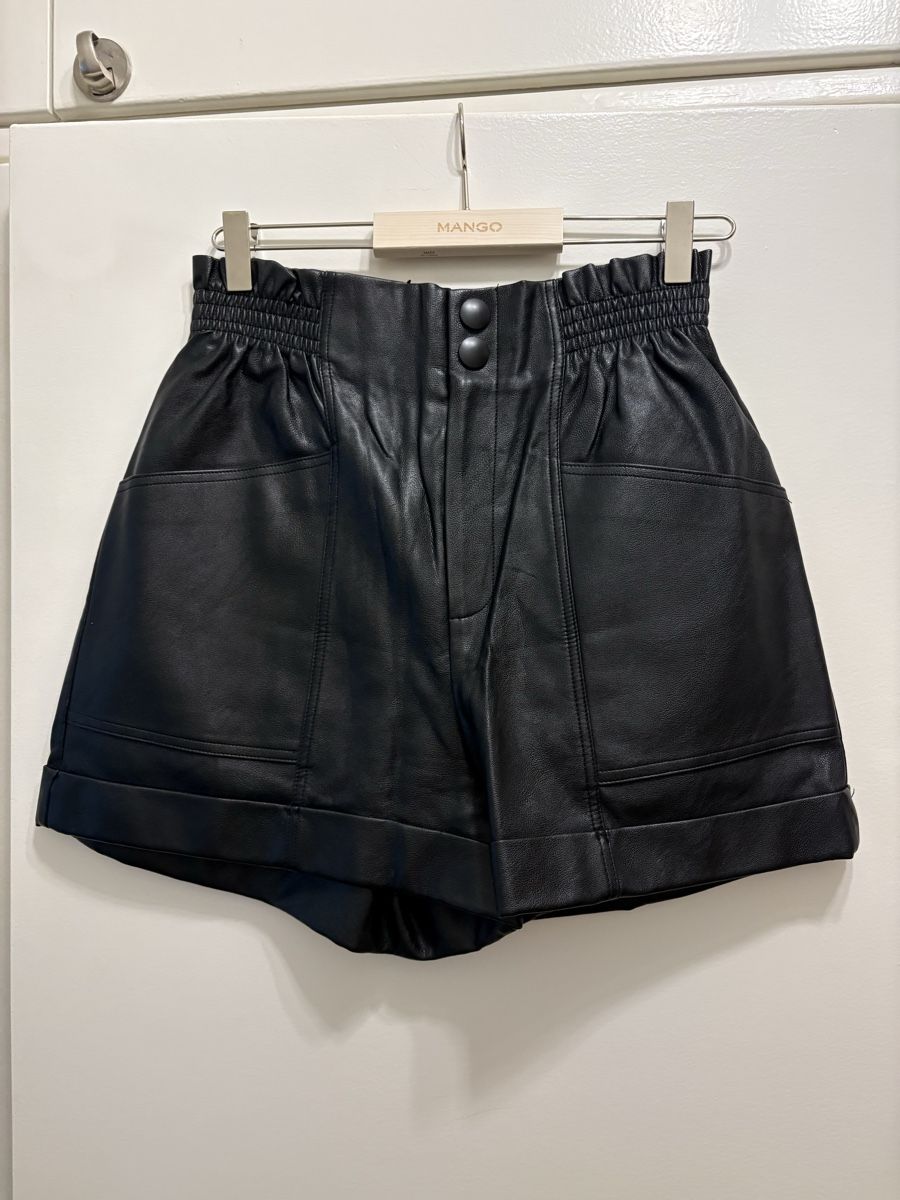 Hosen: Faux leather shorts – Neu (gemäss Beschreibung) aus Genève von mar_dt67