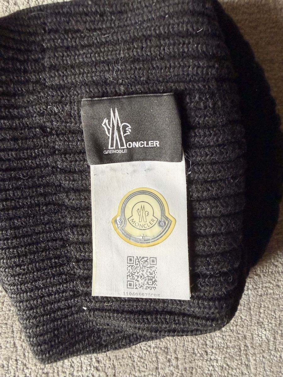 Moncler Hüte, Mützen & Caps: Bonnet Moncler  – Gebraucht aus Argnou (Ayent) von nathanckcw 1