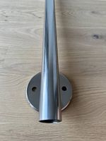 Edelstahlstützen, seitlich angeschraubt (neu)