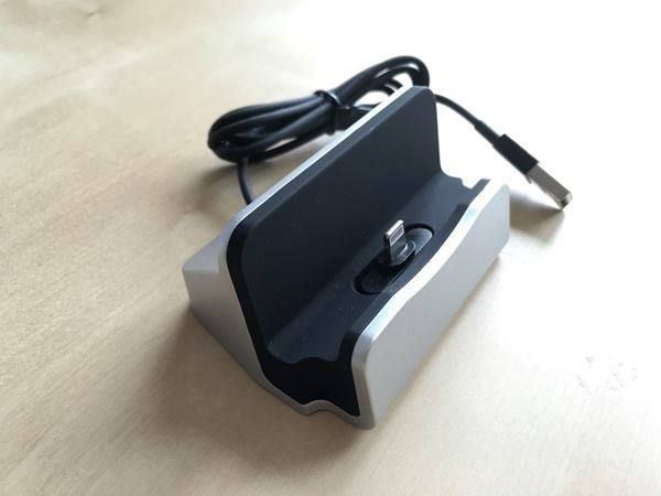Caricabatterie: iPhone 14/13/12/11/X/8/7 - Dock de recharge lightning – Nuovo e nell'imballaggio originale da Morges venduto da DigiAC 1