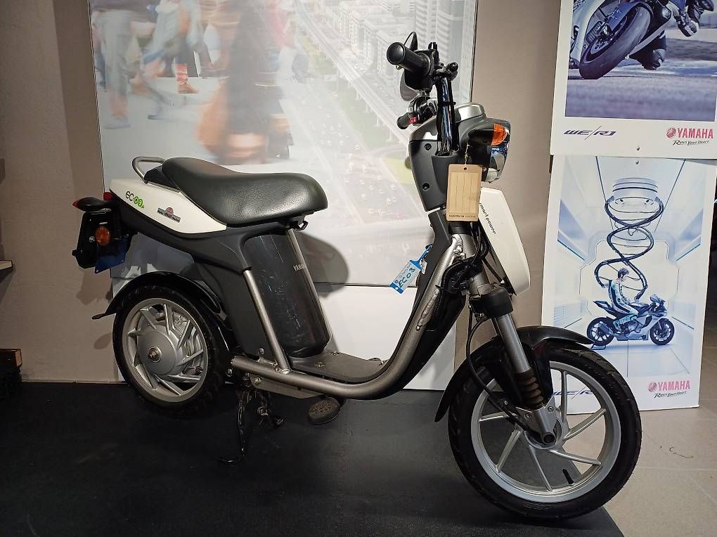 Yamaha Scooter: Yamaha Eco3 Elektroroller 45km/h – Usato da Matten(St.Stephan) venduto da Tj_Inside