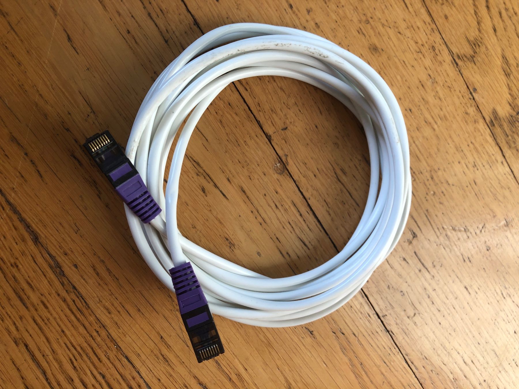 Câbles: Ethernet-Patchkabel RJ45 (4 m) – D'occasion à Zürich par vintagist