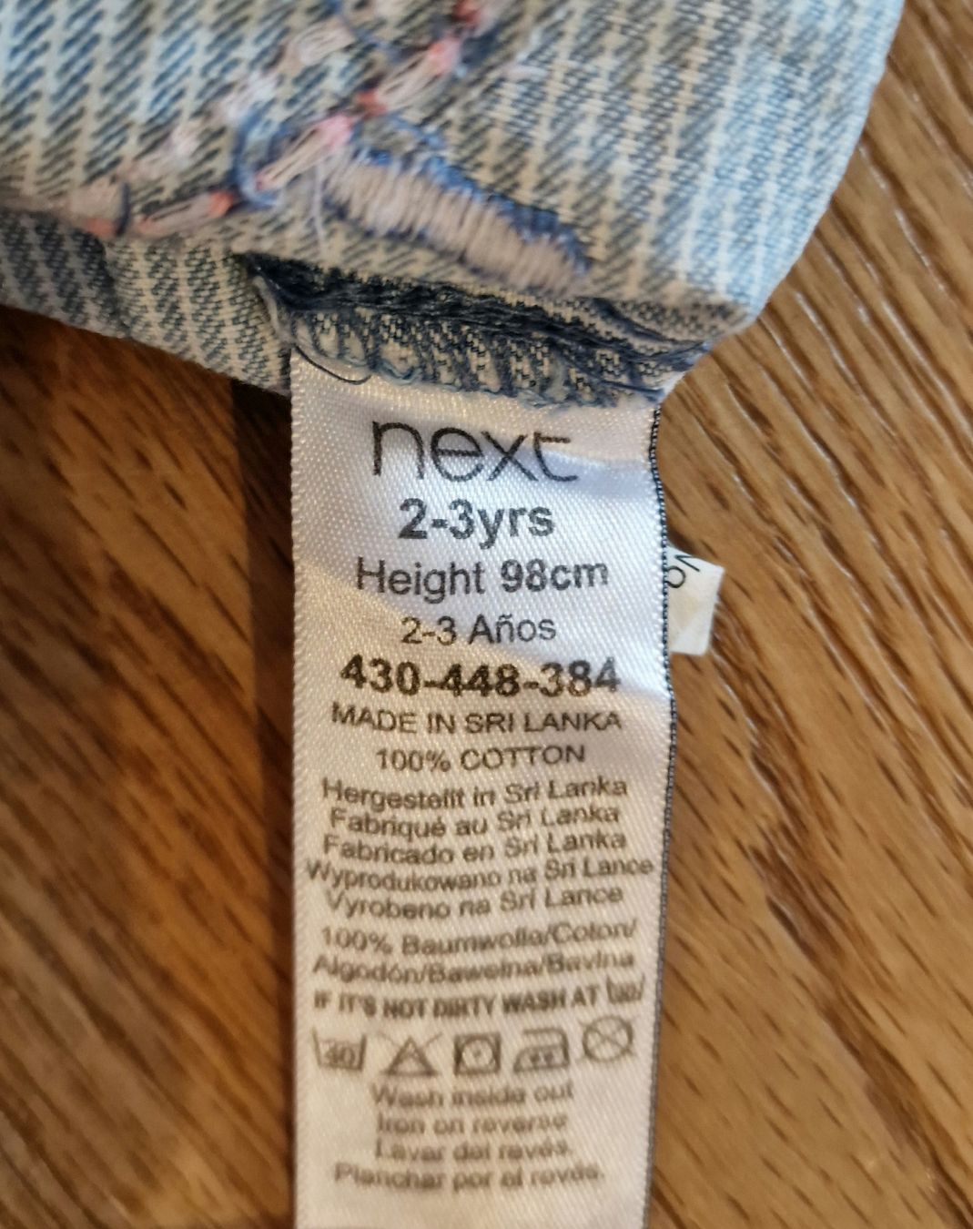Next Vestiti & Gonne: Next Mädchen Denim Rainbow & Bunny Dungaree Kleid 98 – Usato da Emmenbrücke venduto da Nadmorebiti 3