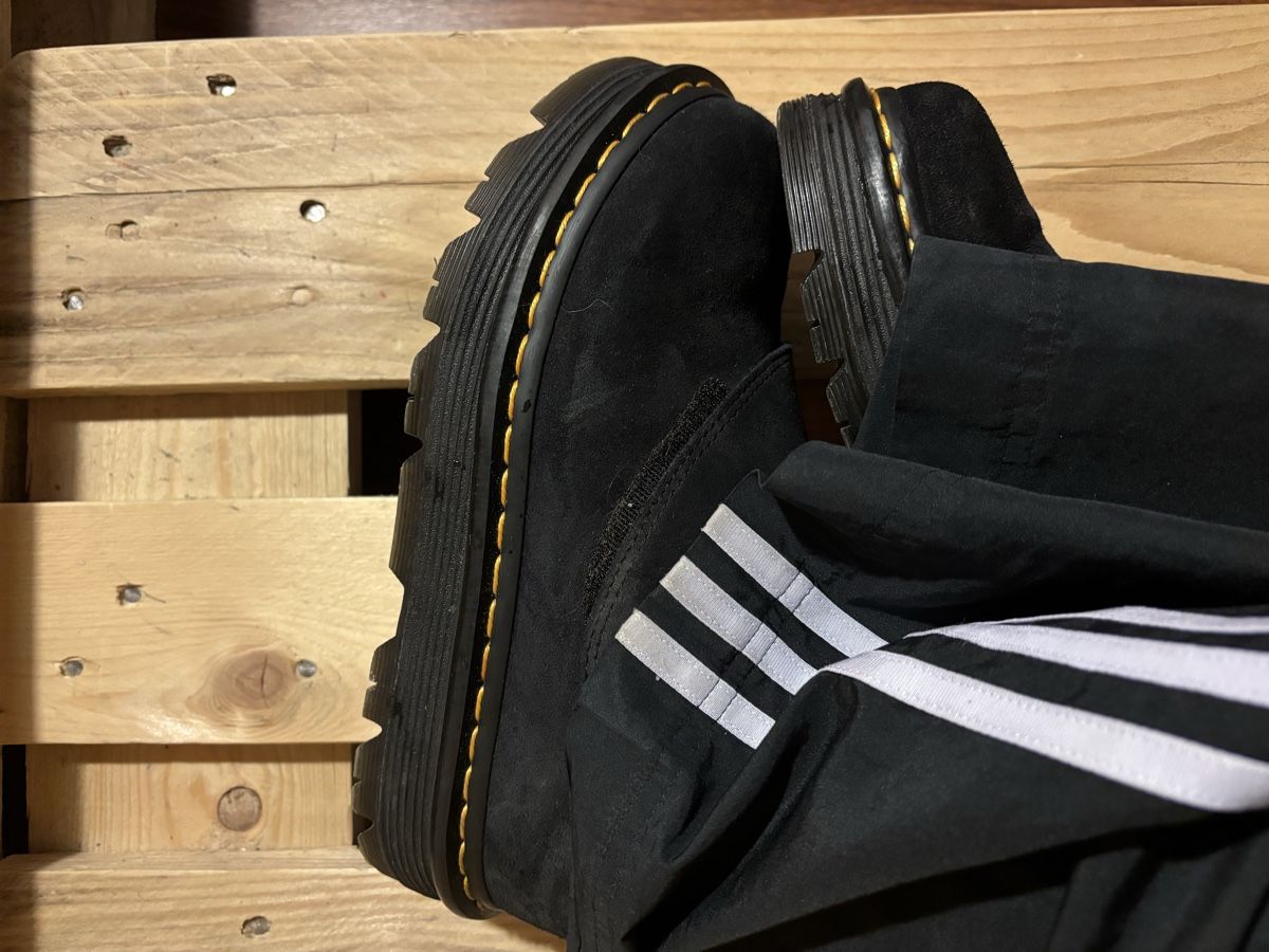 Dr. Martens Scarpe da uomo: Dr. Martens sabots, taille 39 – Usato da Avry-devant-Pont venduto da Odilee