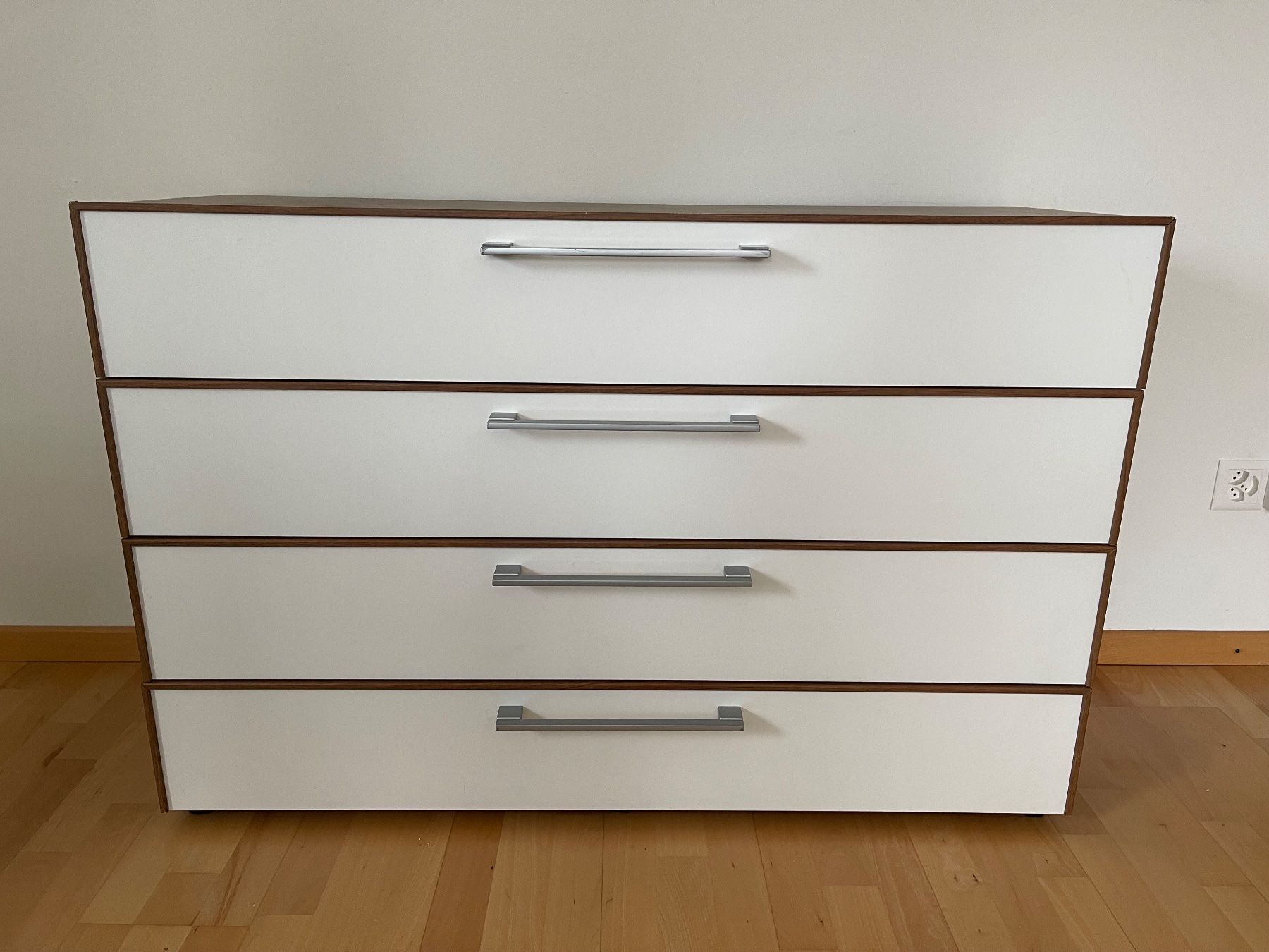 Kommoden: Kommode günstig abzugeben – Gebraucht aus Heerbrugg von mar_px9v