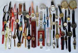 Lot de 48 montres / réveil divers plus ou moins défectueux