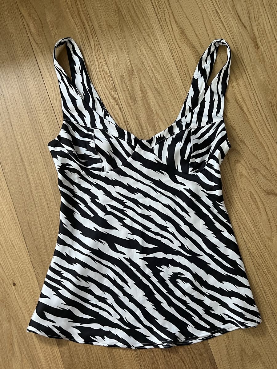 Tops: Haut ASOS uk8 – Neuf (Voir description) à Forel (Lavaux) par julie13 1