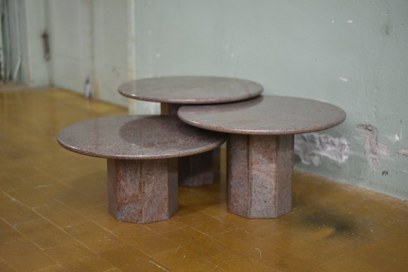 Tavoli: Couchtische aus Granit – Usato da Lichtensteig venduto da UsedINStore 1