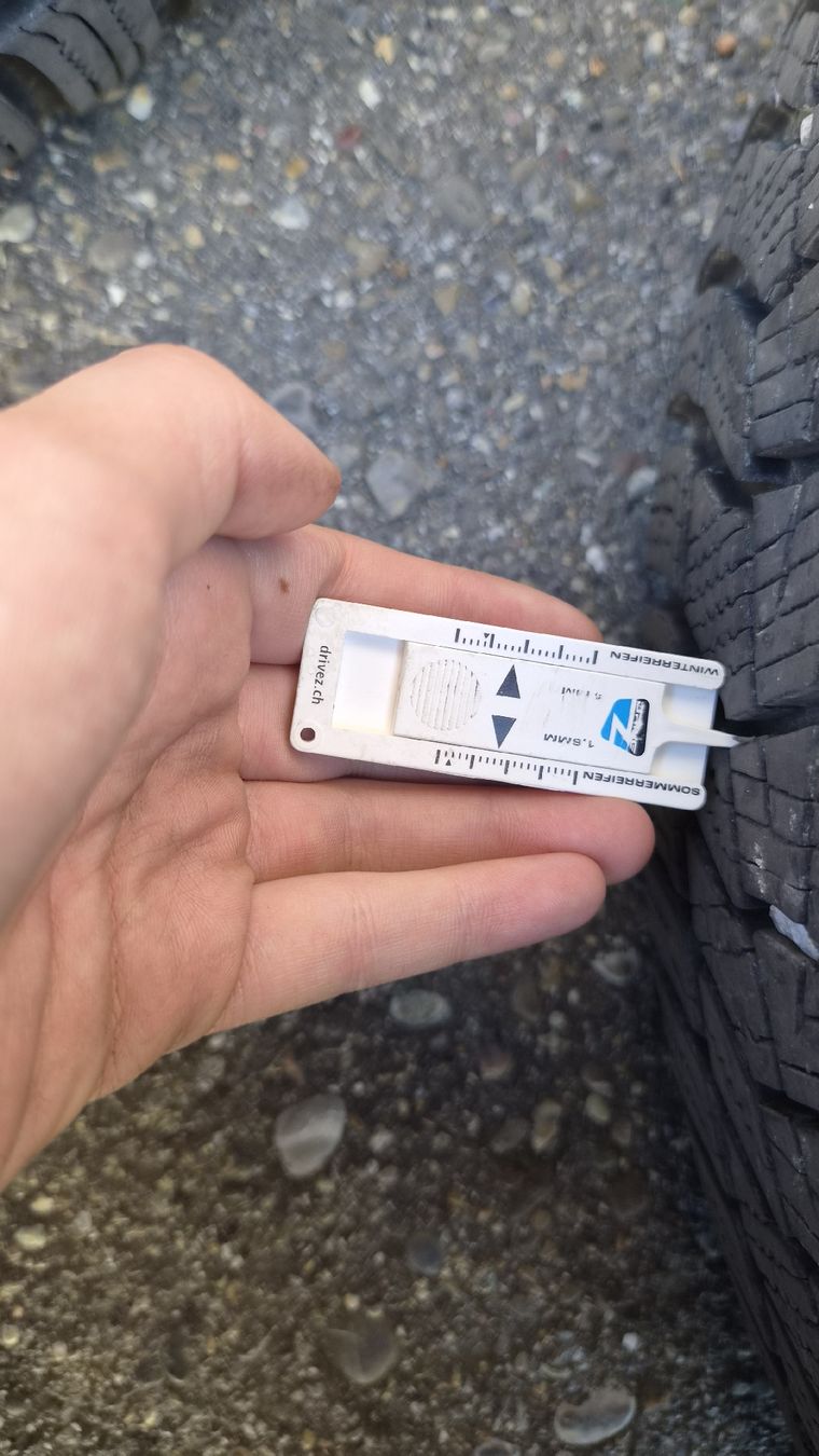 Pneumatici & Ruote complete: Winterkompletträder BMW X3 – Usato da Hittnau venduto da agu_5spy 6