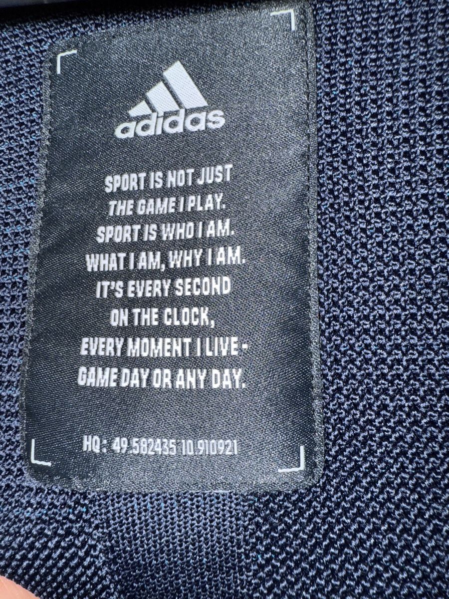 Adidas Completi & Tailleur: Adidas Trainingsanzug Grösse M – Usato da Oberglatt ZH venduto da lar_2nv2 2