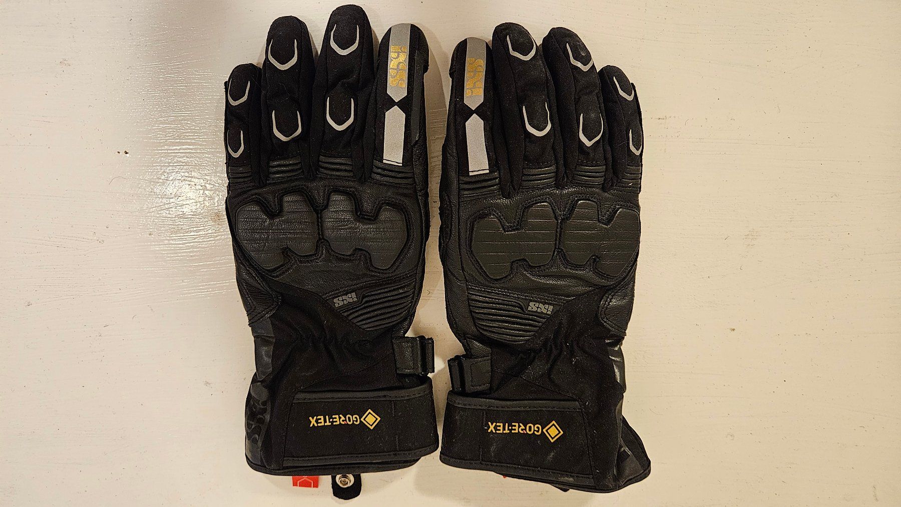 IXS Guanti & manicotti: Motorrad-Handschuhe IXS Grösse M – Usato da Männedorf venduto da egl_nfg9
